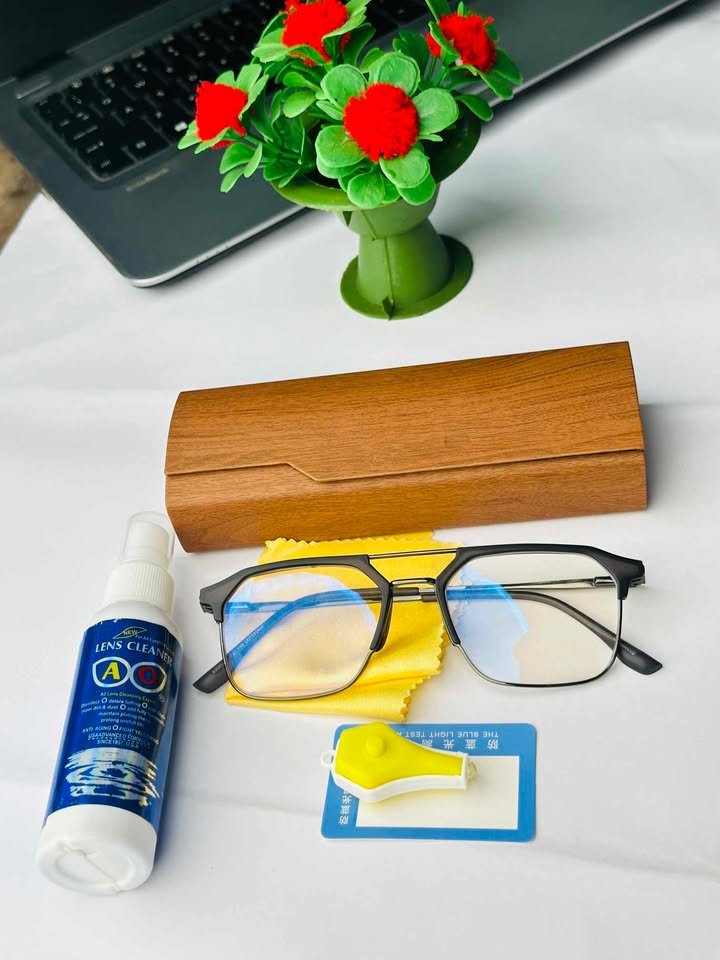 ( ২পিস নিলে ) প্রিমিয়াম ব্লু-কাট প্যাকেজ-চোখকে রাখুন সুরক্ষিত– Metal Fiber Frame With UV Protection Lens. - Image 3